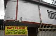 Luar Bangunan 5 Value  Room in Ujung Pandang Baru at Homestay Transit