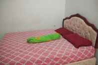 ภายนอกอาคาร Value  Room in Ujung Pandang Baru at Homestay Transit