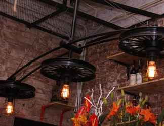 Sảnh chờ 2 Tony Hostel Hanoi