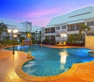 Swimming Pool 3 Nantrungjai Boutique Hotel