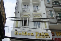 Bên ngoài Golden Palm