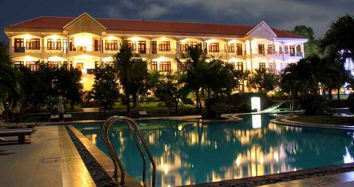 Hồ bơi MuiNe Century Beach Resort & Spa