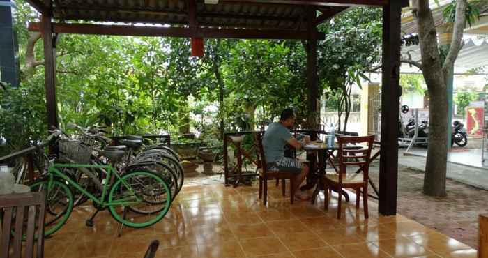 Restaurant Yellow House Homestay