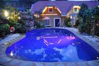 Swimming Pool Keni Po Rooms Tagaytay