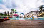 Lobi 2 CML Beach Resort and Water Park