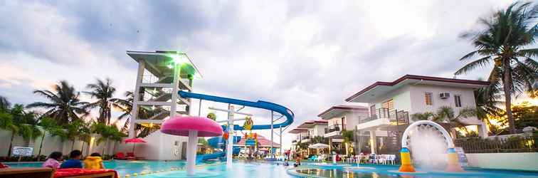 Lobi CML Beach Resort and Water Park