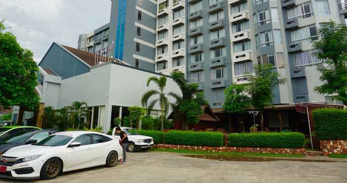 Bên ngoài Thepnakorn Hotel