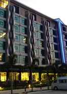 EXTERIOR_BUILDING โรงแรมอัลวาเรซ