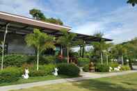 Bangunan Grand Garden Home Resort