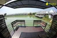 สระว่ายน้ำ Lemon Resort Buriram