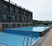 Swimming Pool 7 Cenang View Hotel