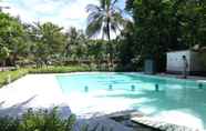 Swimming Pool 2 Hotel Pondok Hexa Seaside