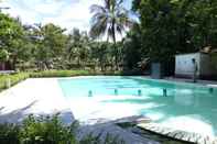 Swimming Pool Hotel Pondok Hexa Seaside