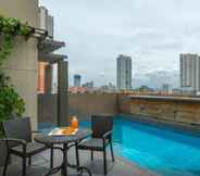 Swimming Pool 4 V Hotel Manila