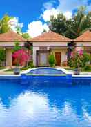 SWIMMING_POOL Hadiqa Villas Kuta Lombok