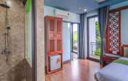 Toilet Kamar 2 Tue Tam Garden Villa