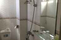 In-room Bathroom Phu Hung Noi Bai 2