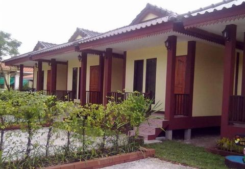 Exterior Sangaroon Resort