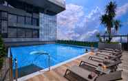 สระว่ายน้ำ 2 Genting Hotel Jurong