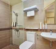 In-room Bathroom 7 Genting Hotel Jurong