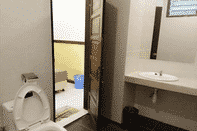 ห้องน้ำภายในห้อง Motel Desa K. Terengganu