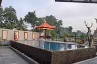 Swimming Pool Griya Bun Sari