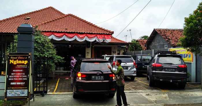 Bangunan Guest House 51