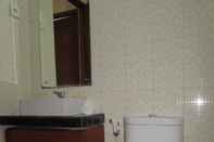 Toilet Kamar Weda Homestay