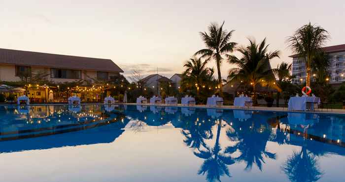 Kolam Renang Bao Ninh Beach Resort