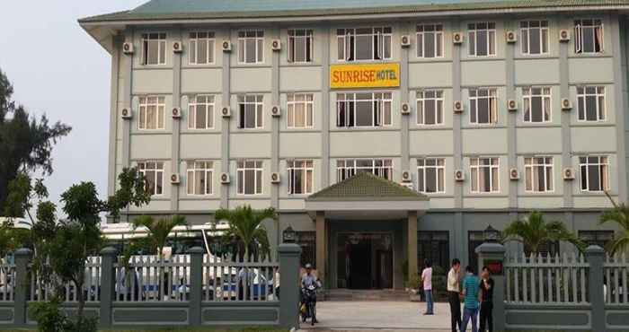 Bên ngoài Sunrise Hotel Quang Binh