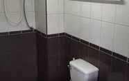 Toilet Kamar 6 CK Residence 2