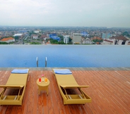 Swimming Pool 3 Louis Kienne Hotel Pandanaran