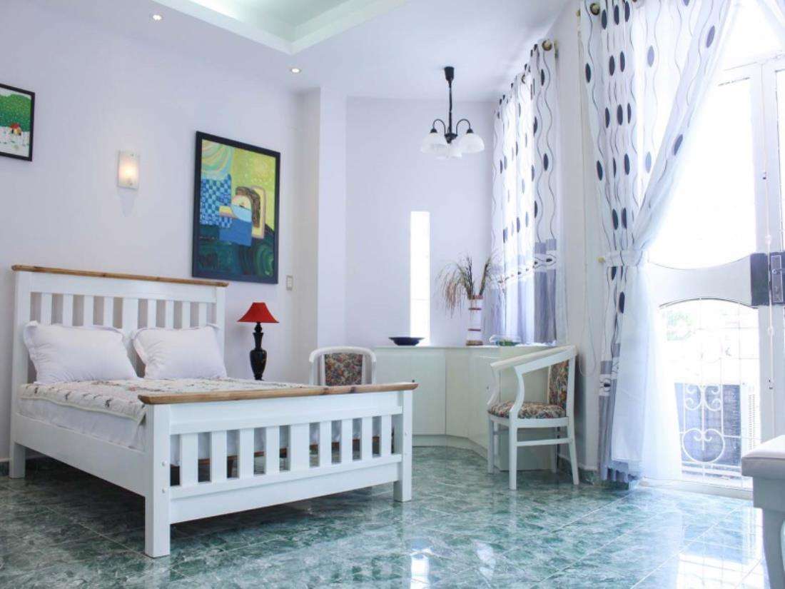 Sunshine - Khách sạn gần ngã tư Hàng Xanh
