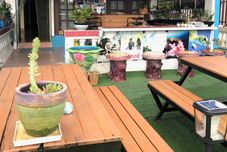 Exterior BED Khaolak Hostel