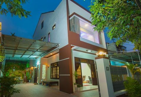 ภายนอกอาคาร Royal Homestay