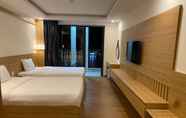 Bedroom 7 Luxe Hotel