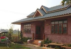 Exterior 5 Heun Baan Rong Khun