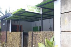 Luar Bangunan Kampoeng Pakis Inn