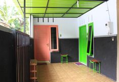 Lobi 3 Kampoeng Pakis Inn