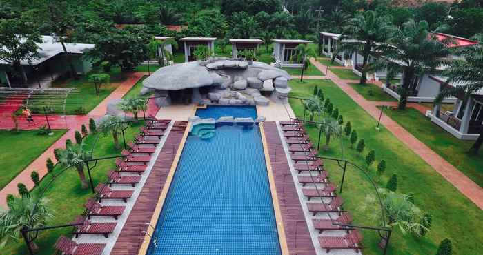 ภายนอกอาคาร Khaolak Mountain View Resort