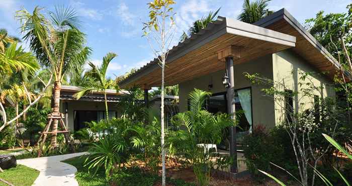 Luar Bangunan Loft Garden Villa