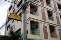 Exterior Jirawat Apartment