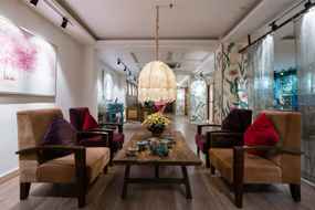 Asian Ruby Center Point Hotel, THB 1,739.29