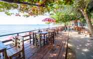 Bar, Kafe, dan Lounge 5 BAANSUAN AOKHAI BEACH RAYONG