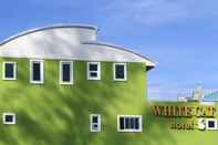 Exterior White Cat Hotel