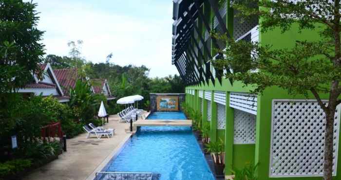 Kolam Renang Khaolak C-nior Bungalows