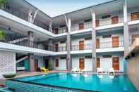 Swimming Pool Hotel Rukcozy Khao Lak