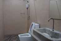 Phòng tắm bên trong Tuaprodhome