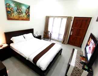 Bedroom 2 BeOne House Jogja