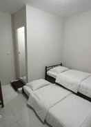 BEDROOM Comfort Room near Sentul City Mall at Magda Homestay (MGD5)